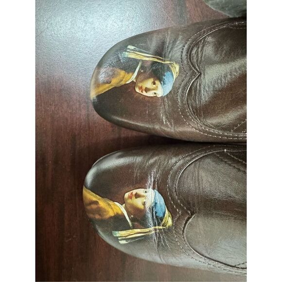 Vintage Icon Leather Girl with a Pearl Earring Brown Slip On Shoes Size 7.5B - Picture 2 of 8